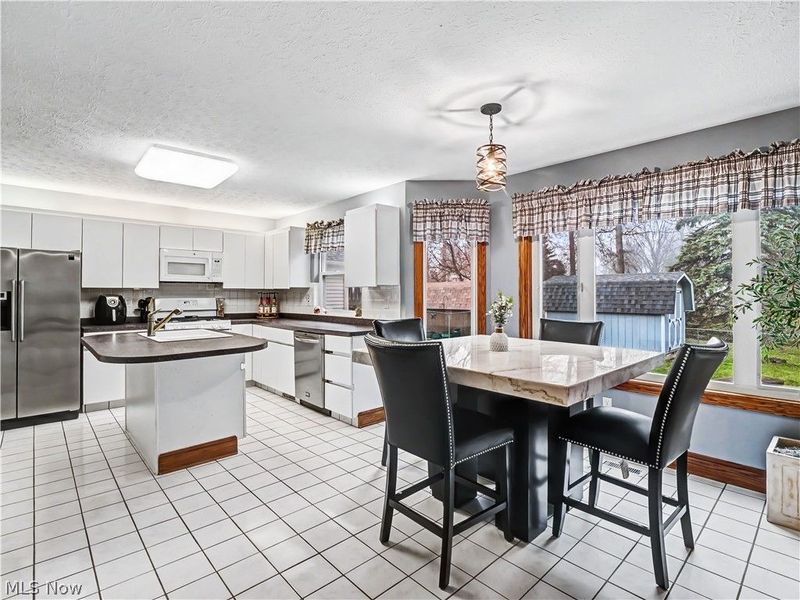 39315 King Edward Court , Willoughby, OH 44094 Photo 6