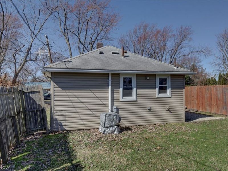 189 Harcourt Road , Vermilion, OH 44089 Photo 25