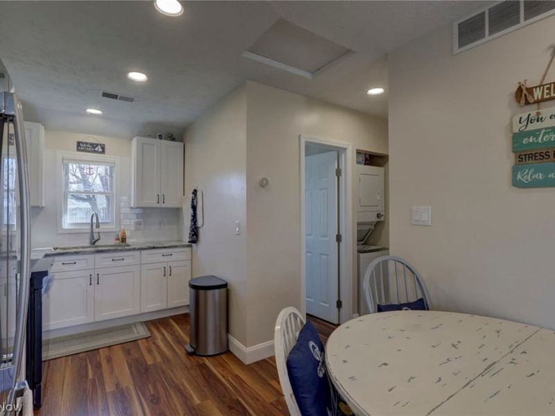 189 Harcourt Road , Vermilion, OH 44089 Photo 8