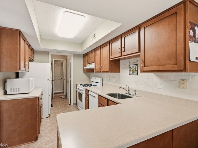 8613 Larkspur Lane , Macedonia, OH 44056 Photo 10