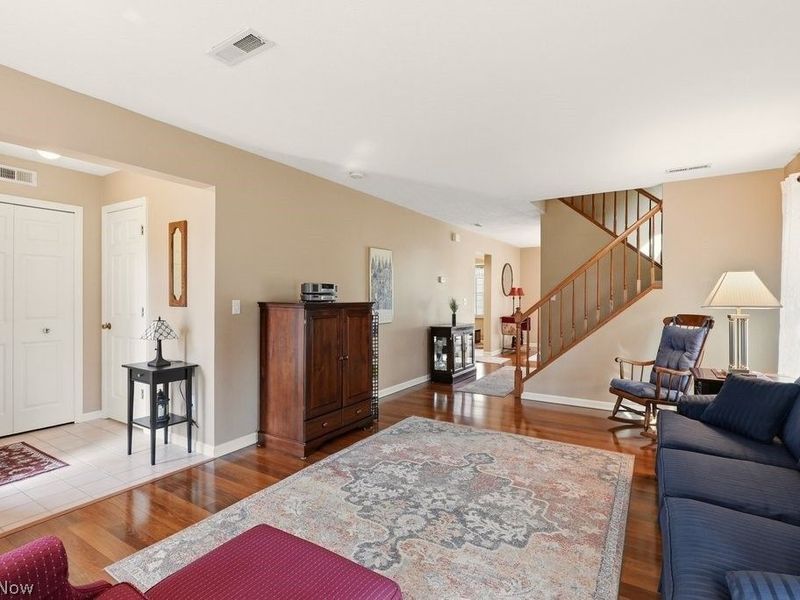 8613 Larkspur Lane , Macedonia, OH 44056 Photo 4