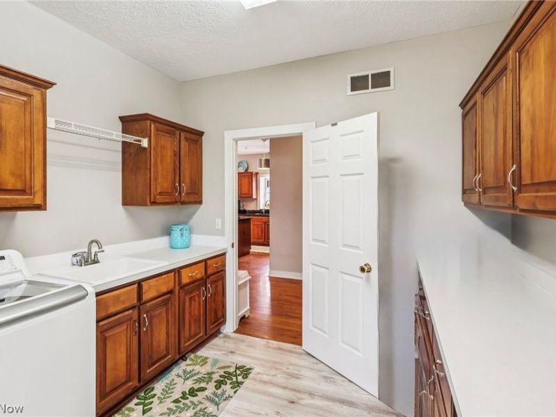 17616 Stockton Lane , Chagrin Falls, OH 44023 Photo 19