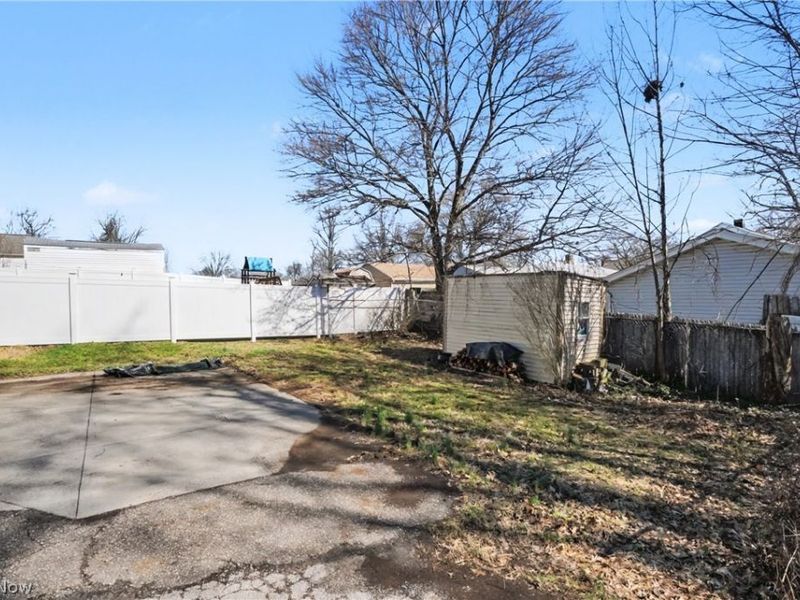 473 Leeds Street , Akron, OH 44305 Photo 10