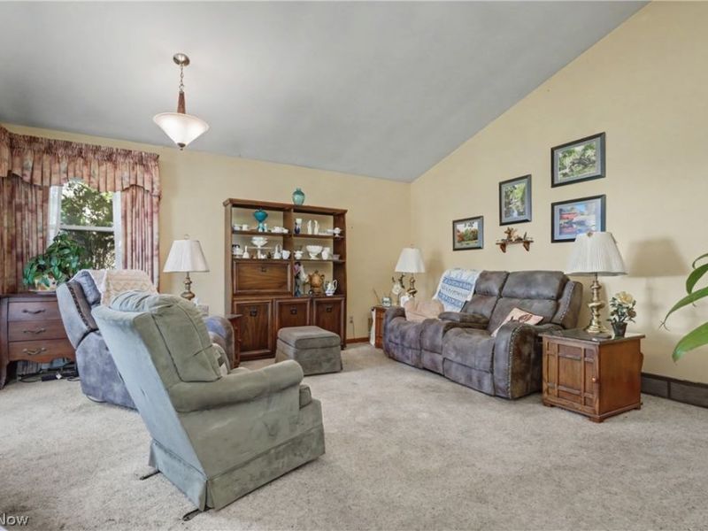 473 Leeds Street , Akron, OH 44305 Photo 14