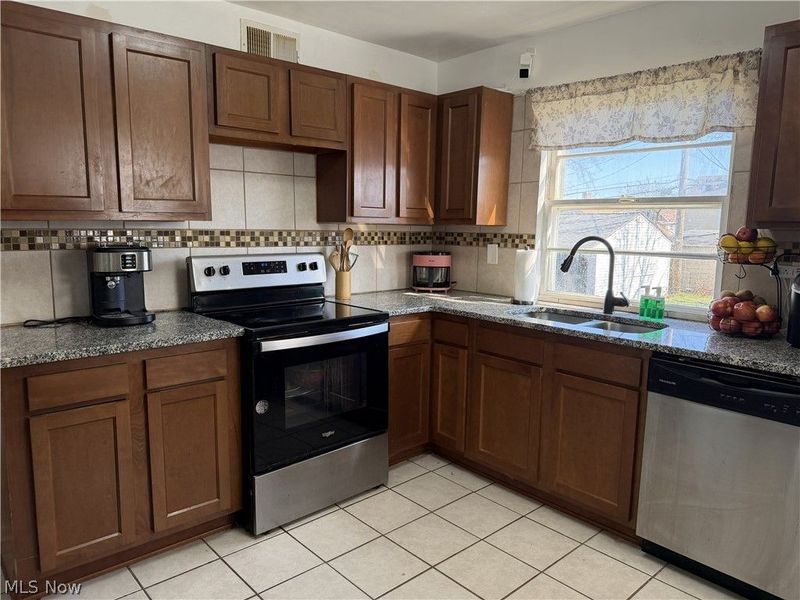 4471 Fulton Road , Cleveland, OH 44144 Photo 4