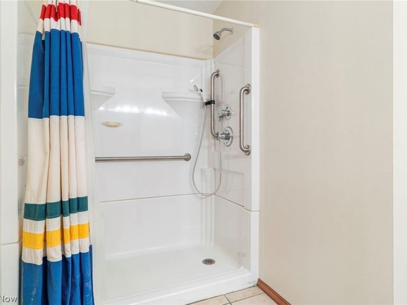 5913 Fulton Drive NW, Canton, OH 44718 Photo 17