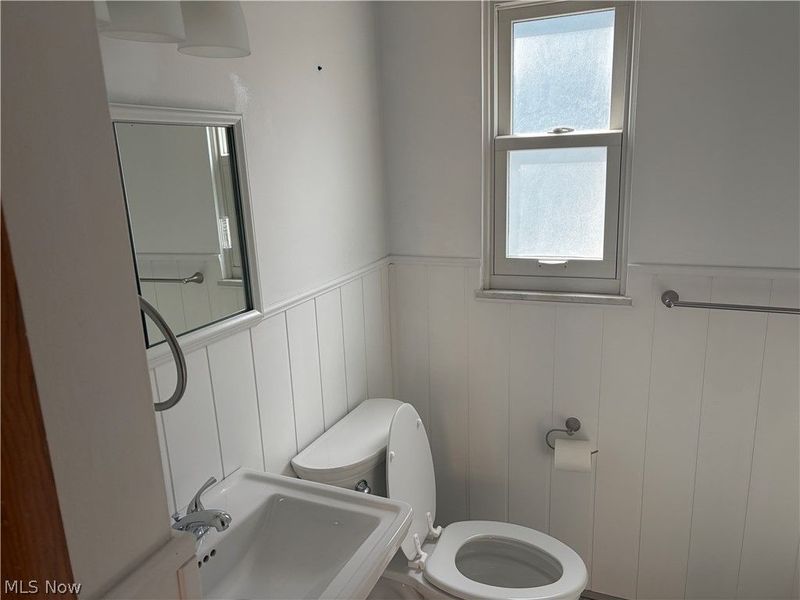 3620 W 210th Street , Fairview Park, OH 44126 Photo 4