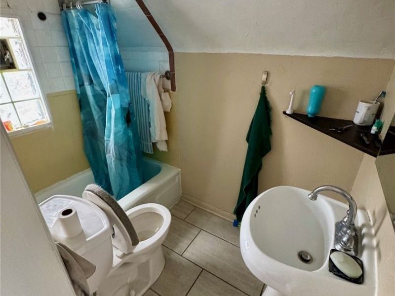 2631 Hampshire Road , Cleveland Heights, OH 44106 Photo 15