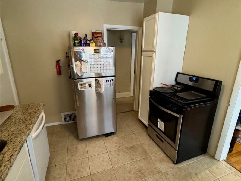 2631 Hampshire Road , Cleveland Heights, OH 44106 Photo 7