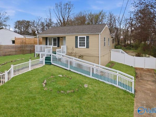 203 N Plymouth Road NW, Huntsville, AL 35811
