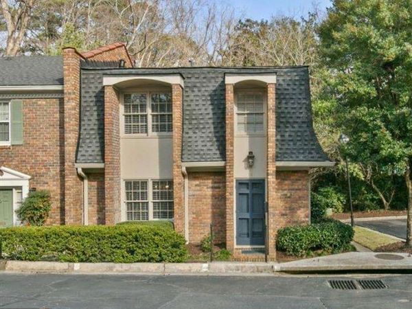 70 Old Ivy Road NE, Unit 54, Atlanta, GA 30342
