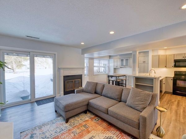 26 Drake Circle, Unit 26, Walpole, MA 02081