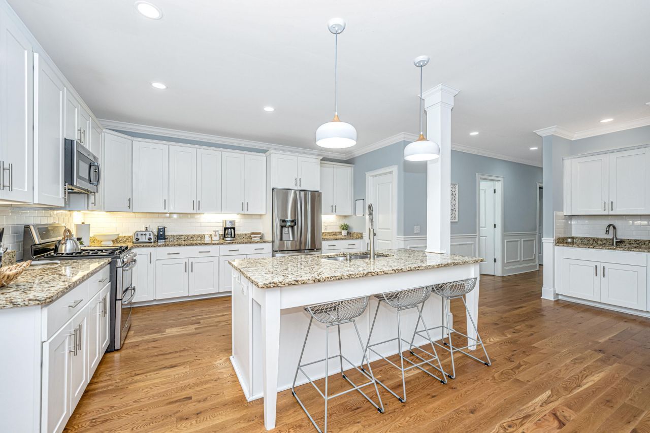 4355 Rugheimer Avenue Photo 8