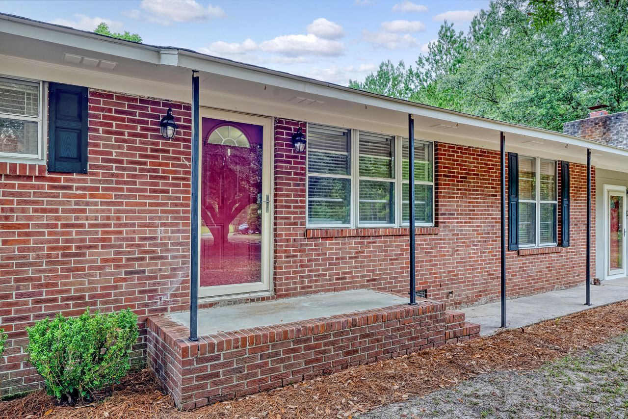 421 Mallard Lake Road Photo 1