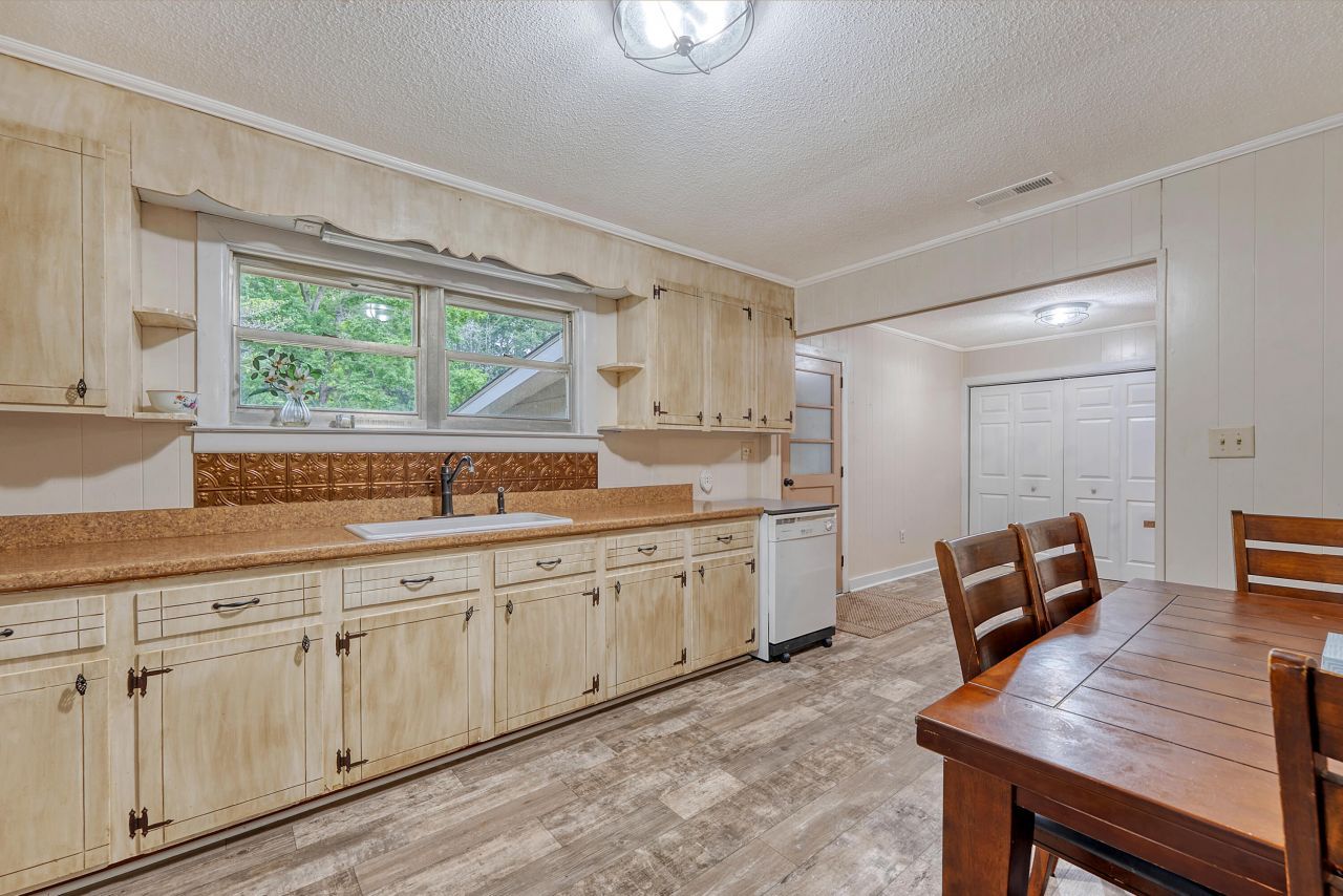 421 Mallard Lake Road Photo 10