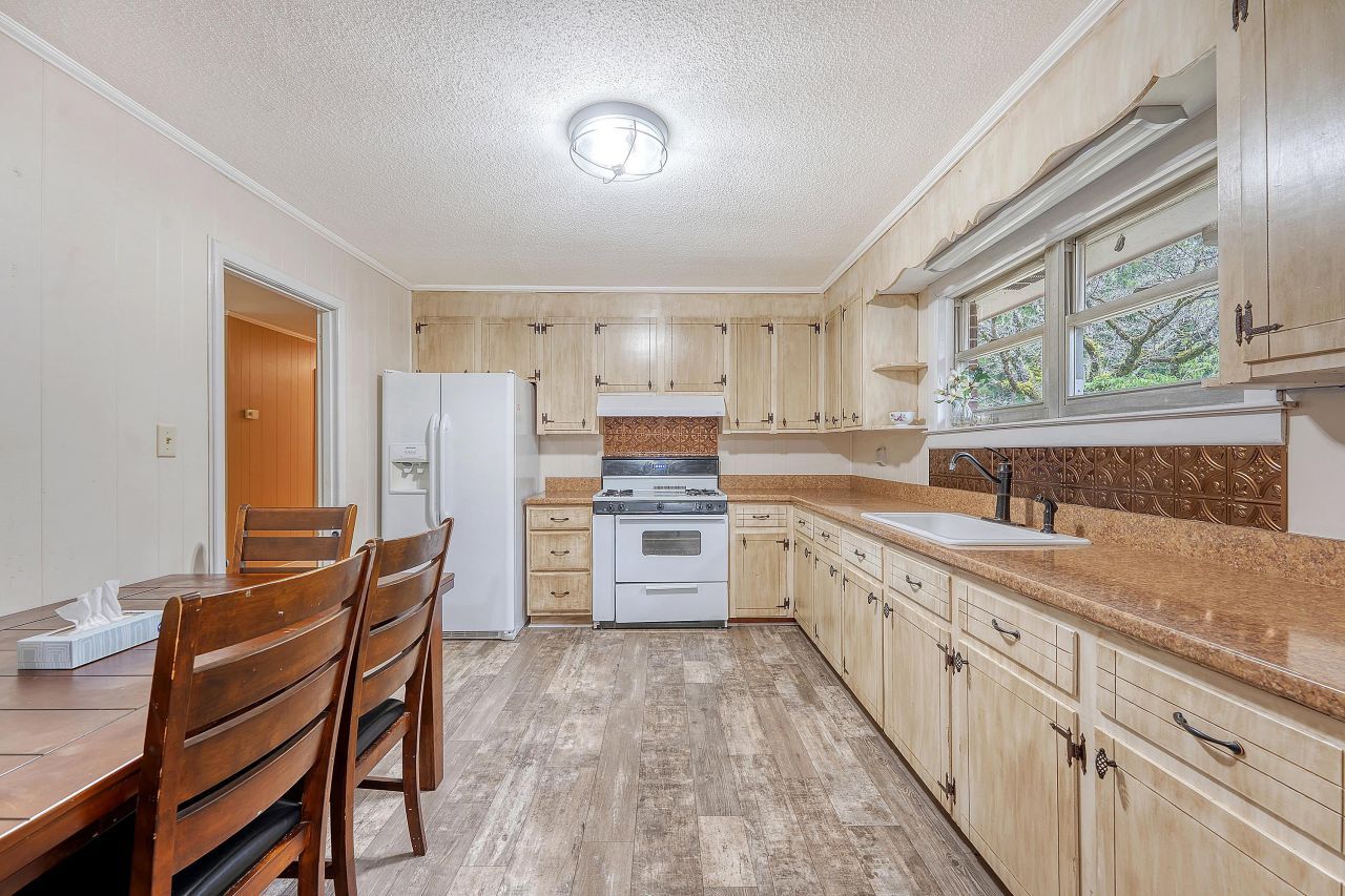 421 Mallard Lake Road Photo 11