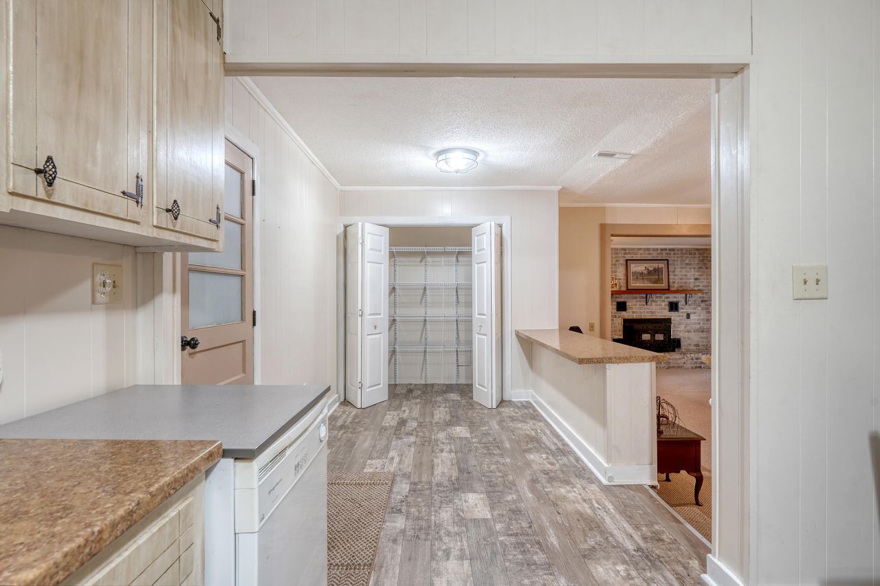 421 Mallard Lake Road Photo 13