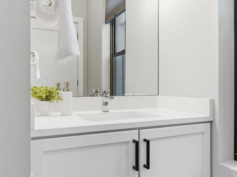 251 E 3rd Avenue , Columbus, OH 43201 Photo 36