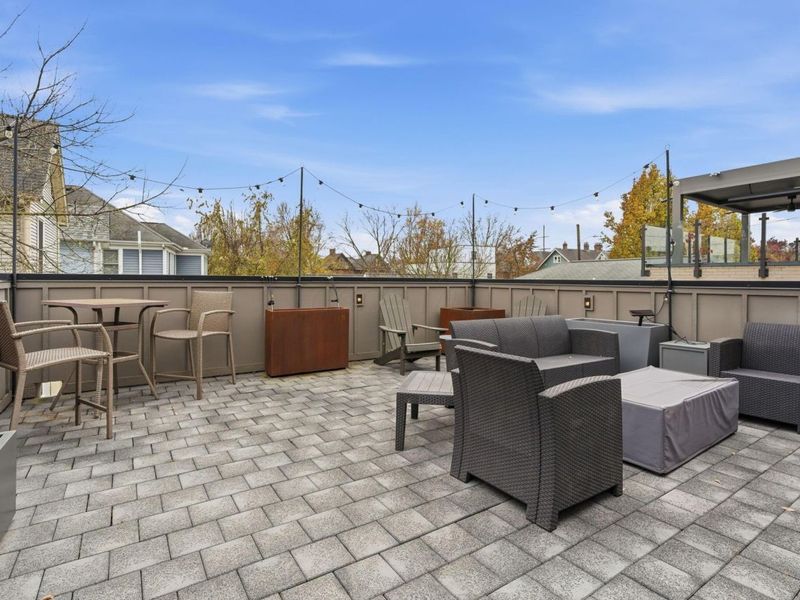 251 E 3rd Avenue , Columbus, OH 43201 Photo 47