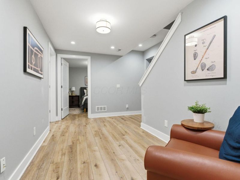 251 E 3rd Avenue , Columbus, OH 43201 Photo 52