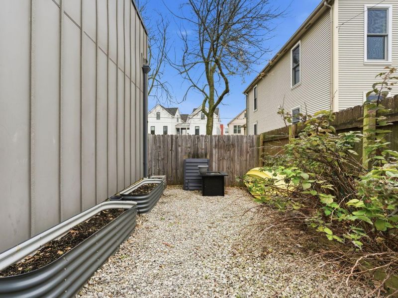 251 E 3rd Avenue , Columbus, OH 43201 Photo 63