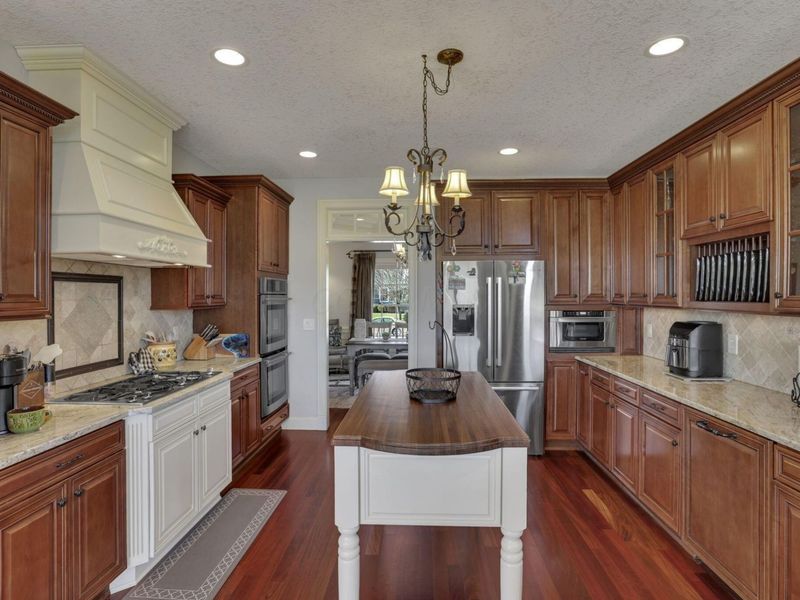 4607 Hirth Hill Road E, Grove City, OH 43123 Photo 12