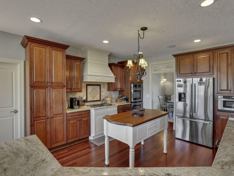 4607 Hirth Hill Road E, Grove City, OH 43123 Photo 9