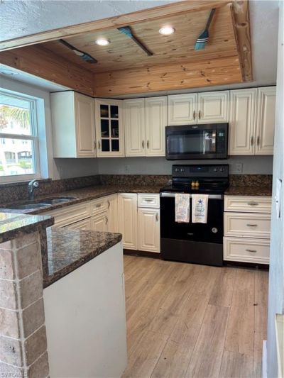 3704 SE 16th Pl, Cape Coral, FL 33904 Photo