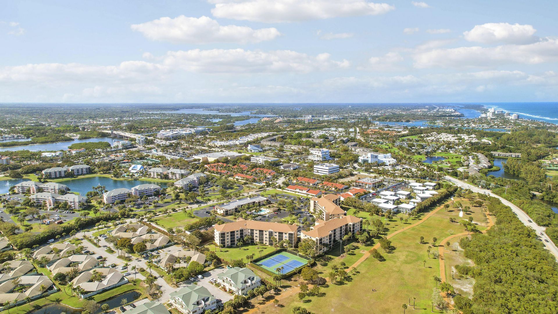 275 Palm Avenue, Unit A406, Jupiter, FL 33477 Photo