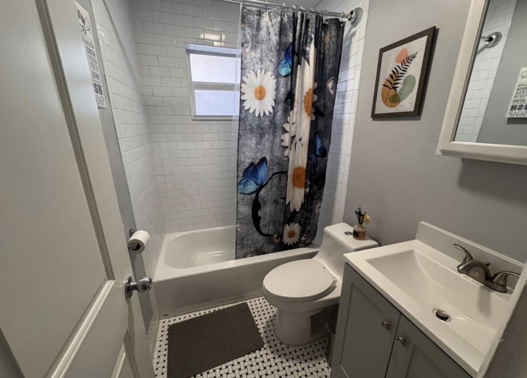 136 Akron Street, Unit A2, Lake Worth Beach, FL 33461 Photo