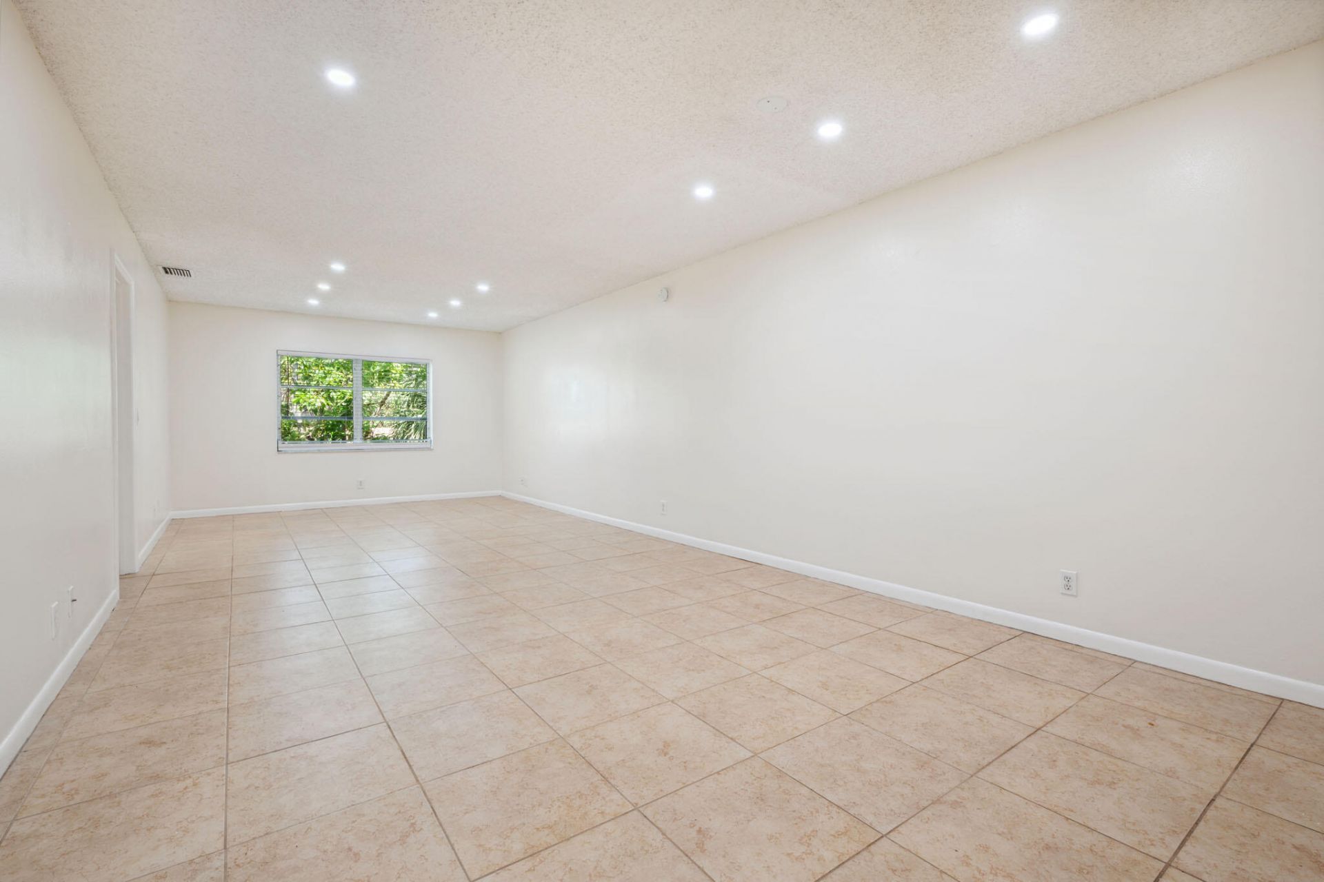 308 Southwind Court, Unit 6, North Palm Beach, FL 33408 Photo