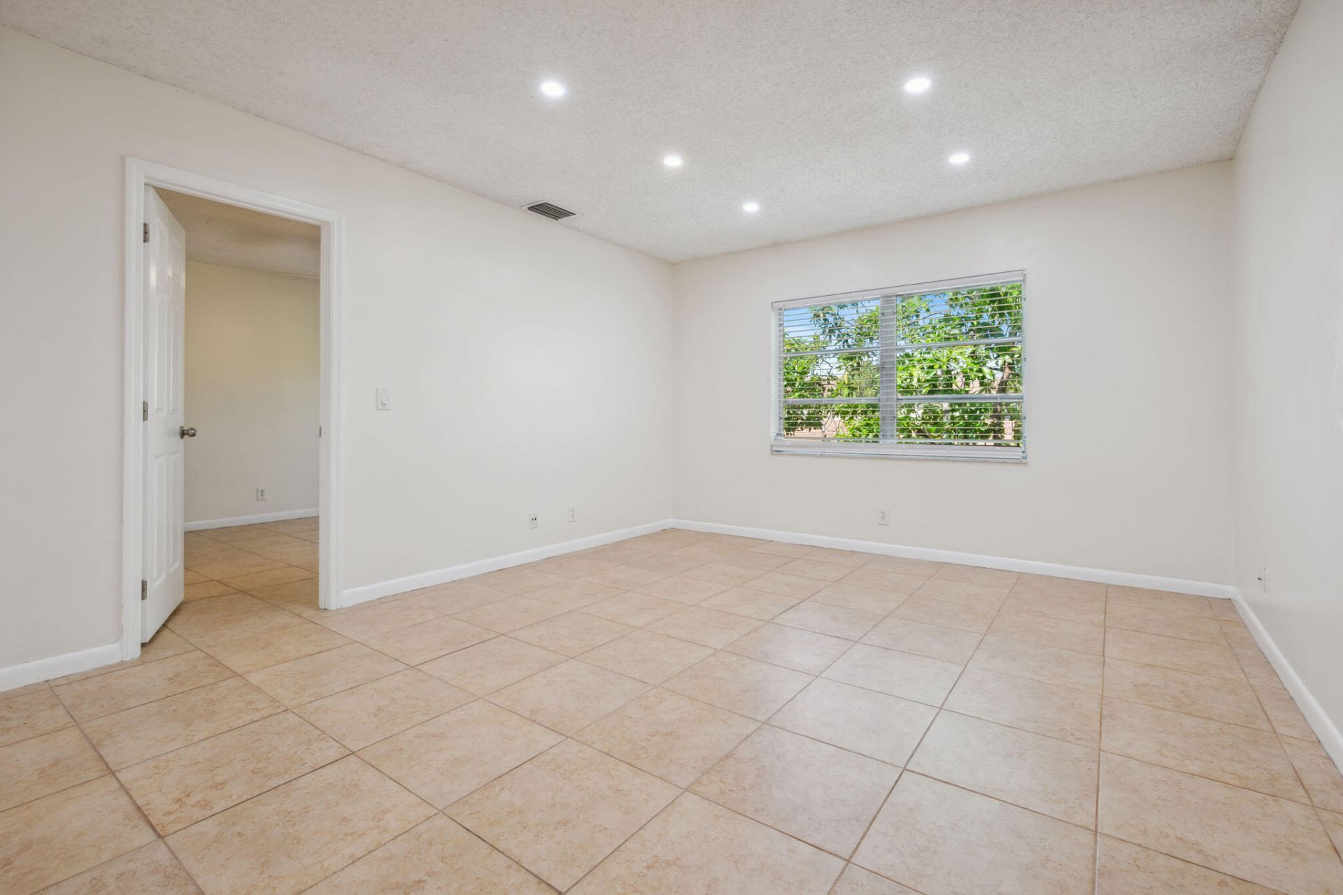 308 Southwind Court, Unit 6, North Palm Beach, FL 33408 Photo