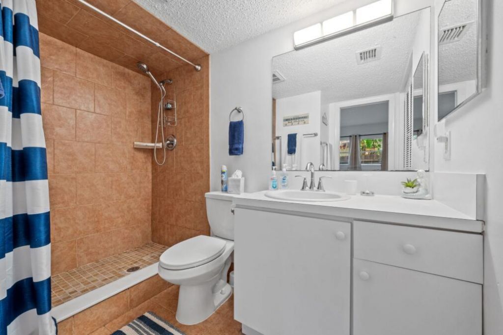 308 Southwind Court, Unit 1, North Palm Beach, FL 33408 Photo