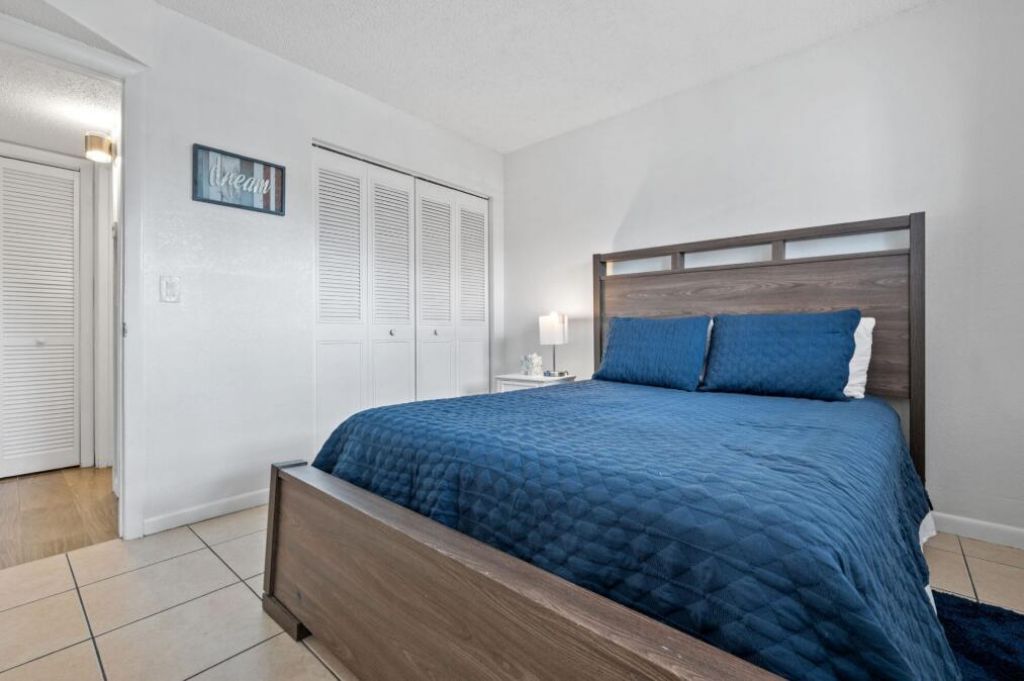 308 Southwind Court, Unit 1, North Palm Beach, FL 33408 Photo