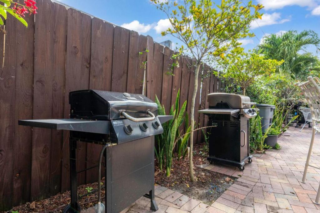 308 Southwind Court, Unit 1, North Palm Beach, FL 33408 Photo