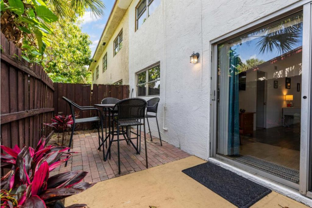 308 Southwind Court, Unit 1, North Palm Beach, FL 33408 Photo