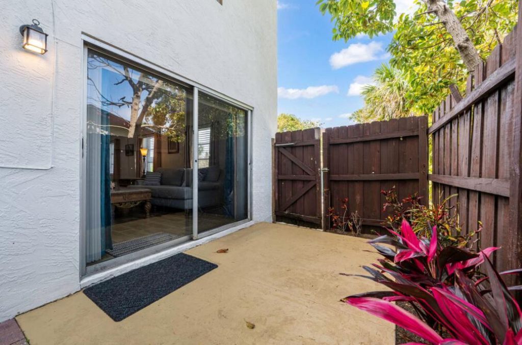 308 Southwind Court, Unit 1, North Palm Beach, FL 33408 Photo