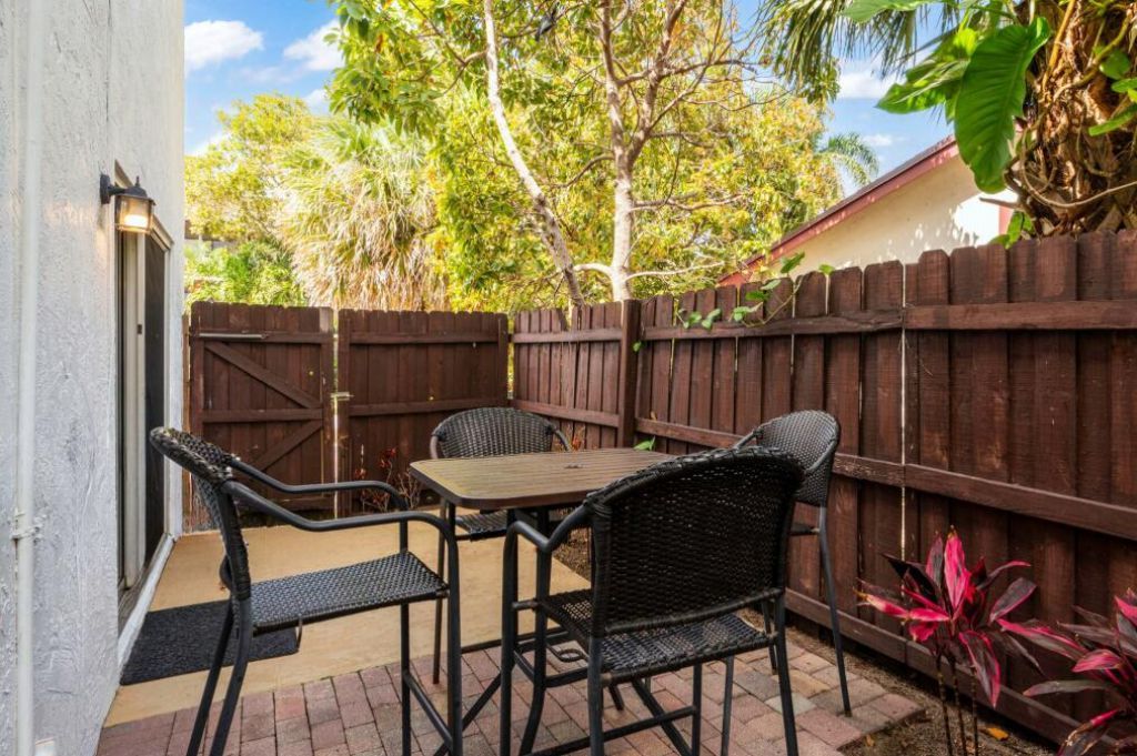 308 Southwind Court, Unit 1, North Palm Beach, FL 33408 Photo