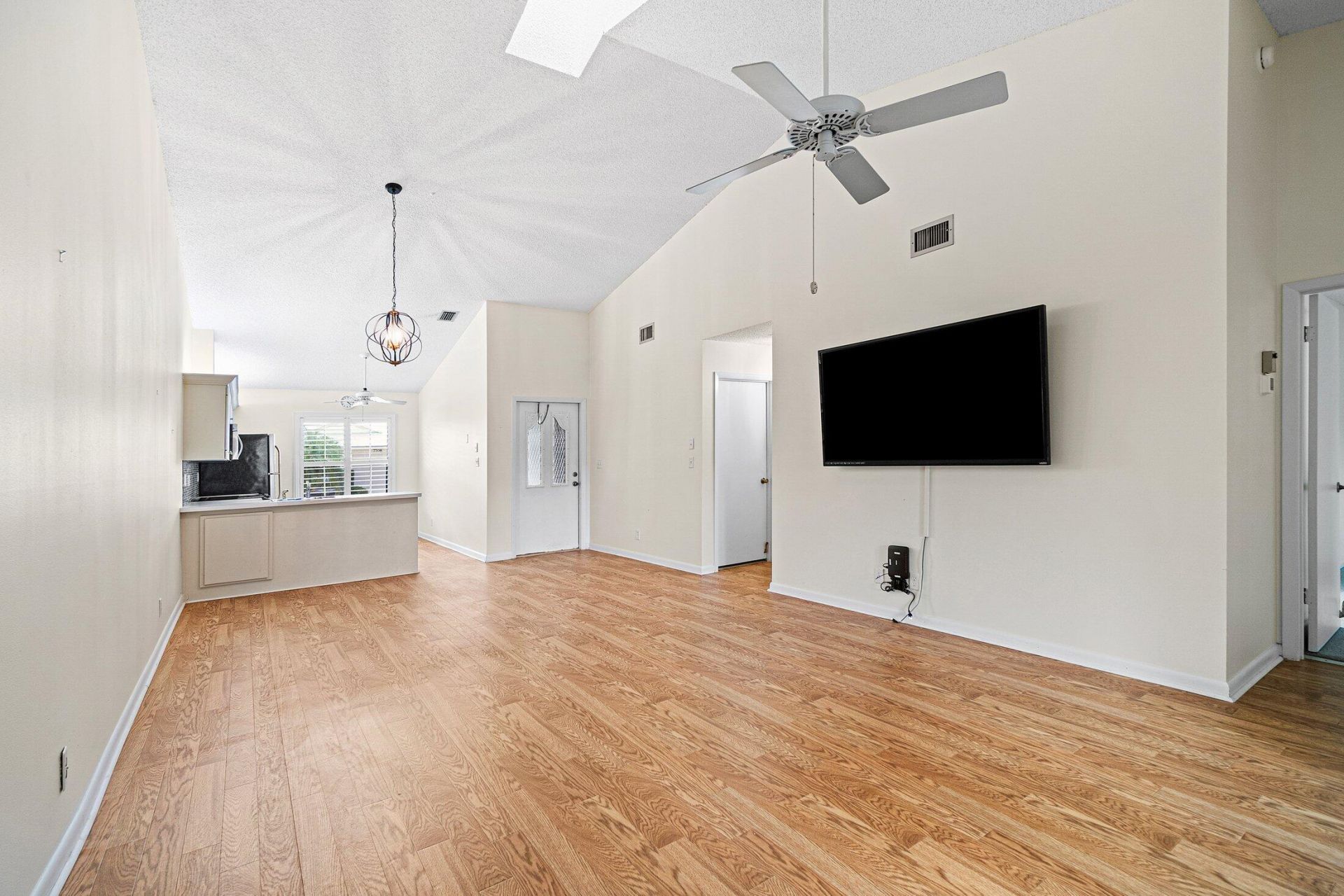 7711 SE Sugar Sand Circle E, Unit 33455, Hobe Sound, FL 33455 Photo