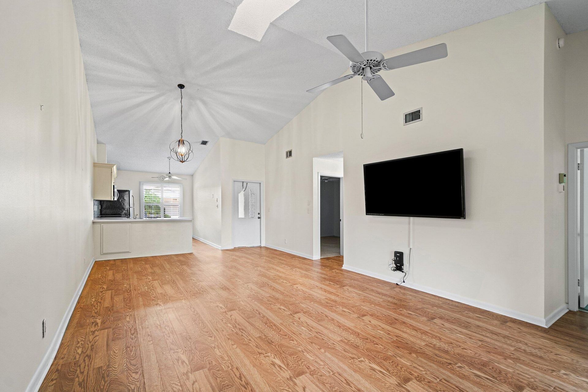 7711 SE Sugar Sand Circle E, Unit 33455, Hobe Sound, FL 33455 Photo