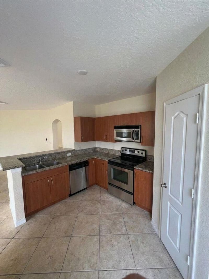 136 SW Peacock Boulevard, Unit 19-203, Port Saint Lucie, FL 34986 Photo