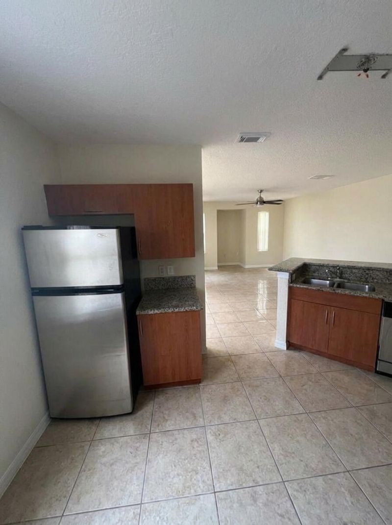 136 SW Peacock Boulevard, Unit 19-203, Port Saint Lucie, FL 34986 Photo
