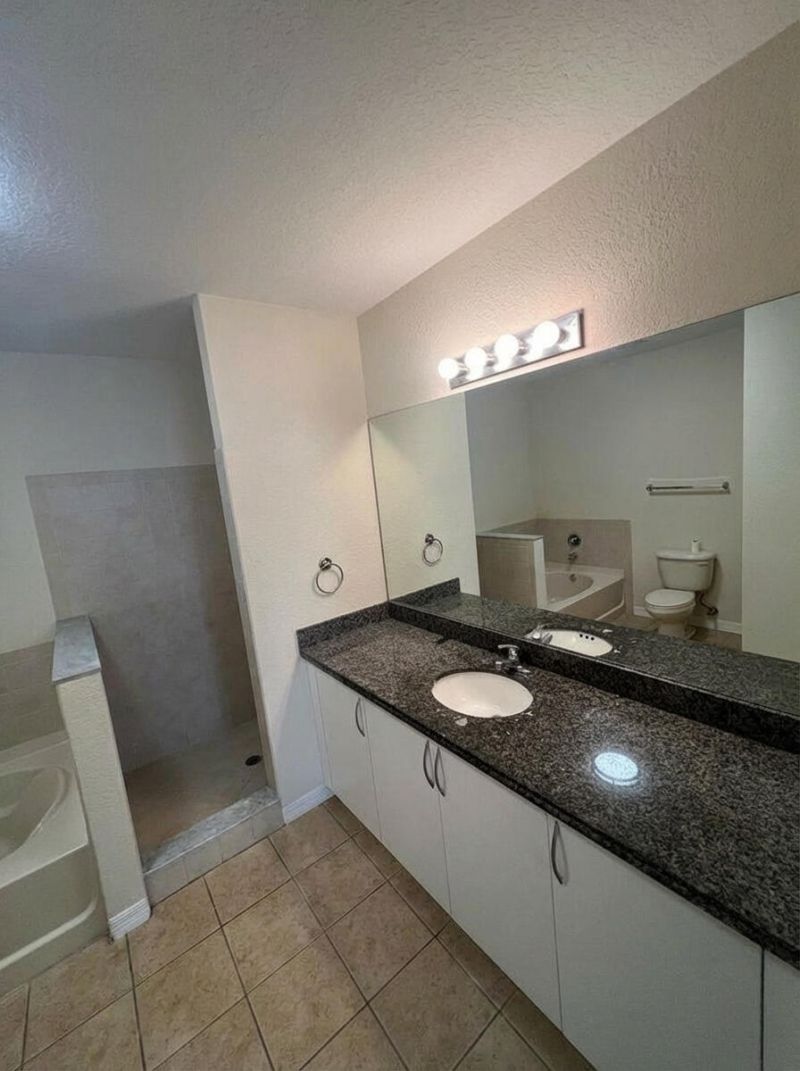 136 SW Peacock Boulevard, Unit 19-203, Port Saint Lucie, FL 34986 Photo