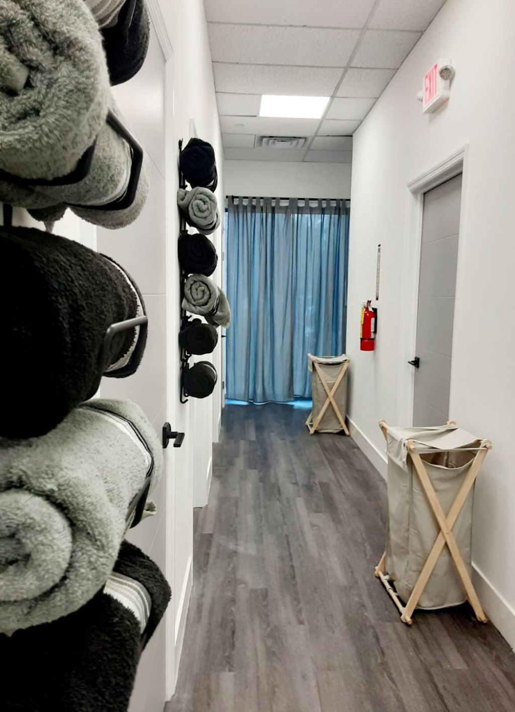 98 Indian Trace, Weston, FL 33326 Photo