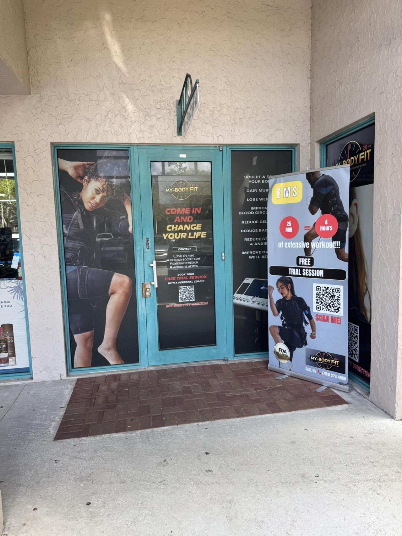 98 Indian Trace, Weston, FL 33326 Photo