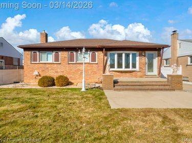 32624 Avondale Street, Westland, MI 48186