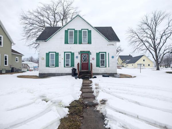 108 W Railroad Street, Fredericksburg, IA 50630