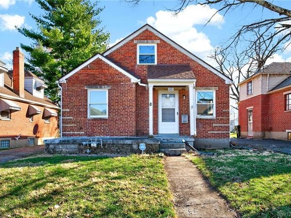 408 Sandhurst Drive, Dayton, OH 45405