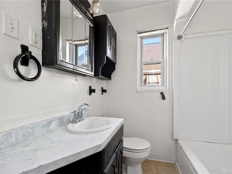 408 Sandhurst Drive, Dayton, OH 45405 Photo 15