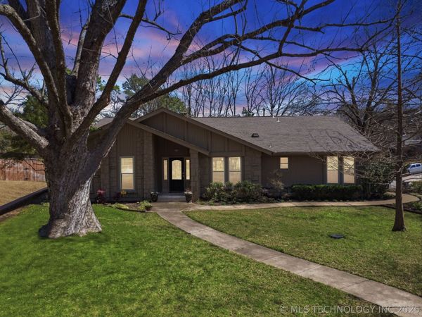 7135 S Columbia Avenue, Tulsa, OK 74136